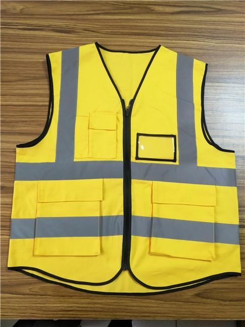 修建公司制服的样式不会杂乱，那么样式细节有哪些？