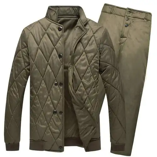 有哪些常见的冬装厂服定制颜色？