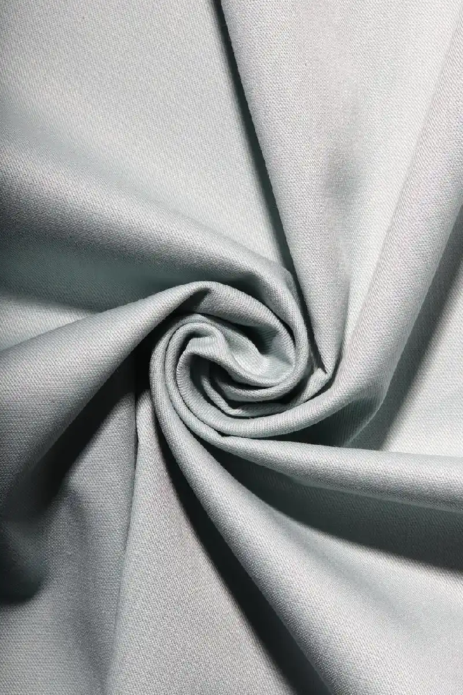 如何选择适合春秋季工作服的面料？