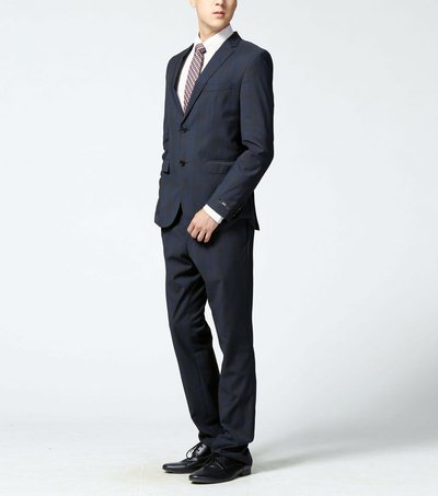 夏季西服怎么选择更讨喜?